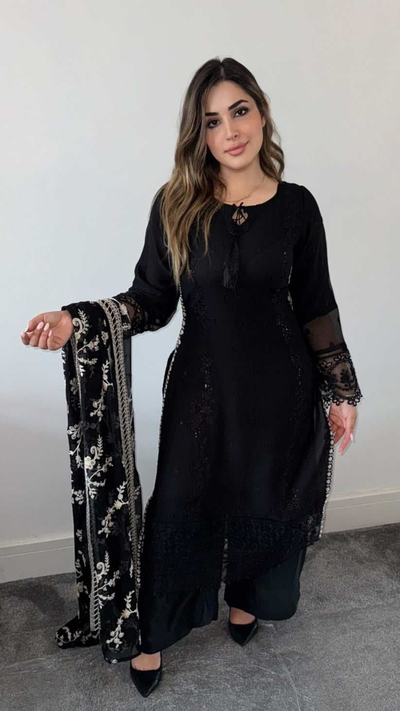 Mahira Black