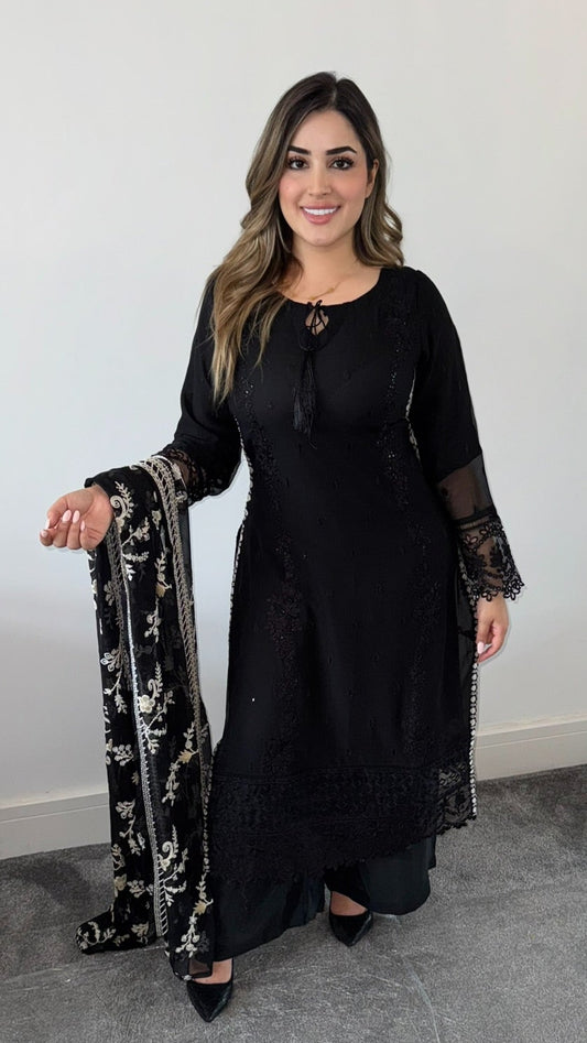 Mahira Black