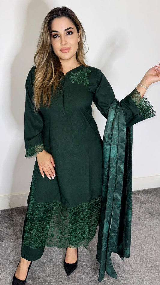Zoya Emerald