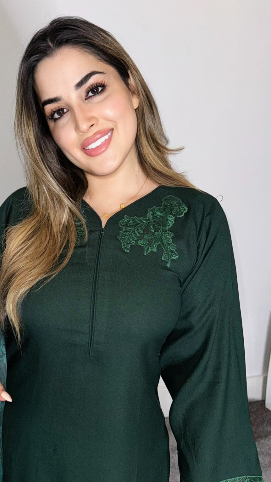 Zoya Emerald